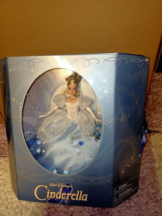 Kolekcjonerska lalka Cinderella Exclusive Disney Store LE NRFB