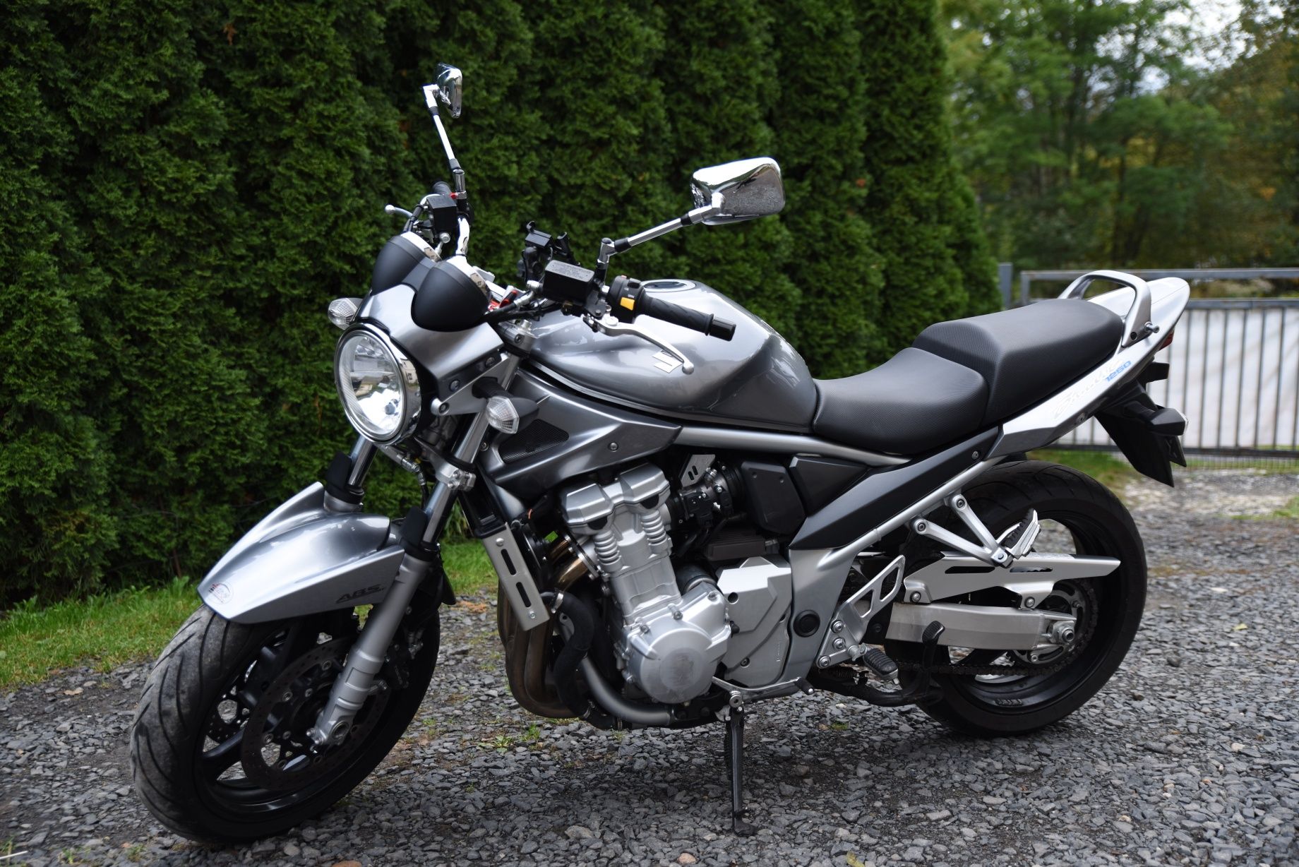 Sprzedam piękny motocykl Suzuki GSF 1250