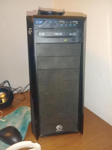 Pc para jogos com 2 monitores