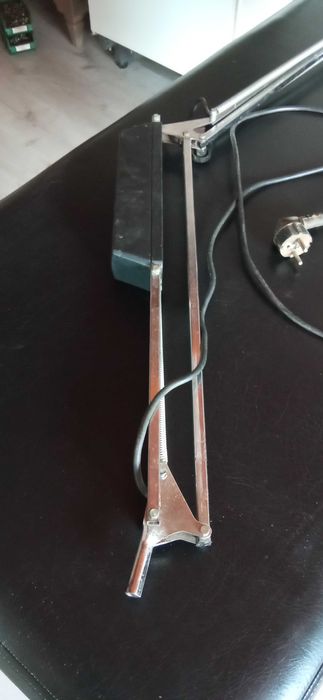 candeeiro de estética com lupa