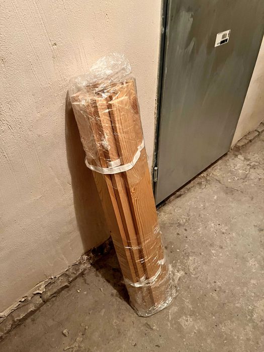 Białe Łóżko 90x200, z pojemnikiem na kółkach oraz materacem