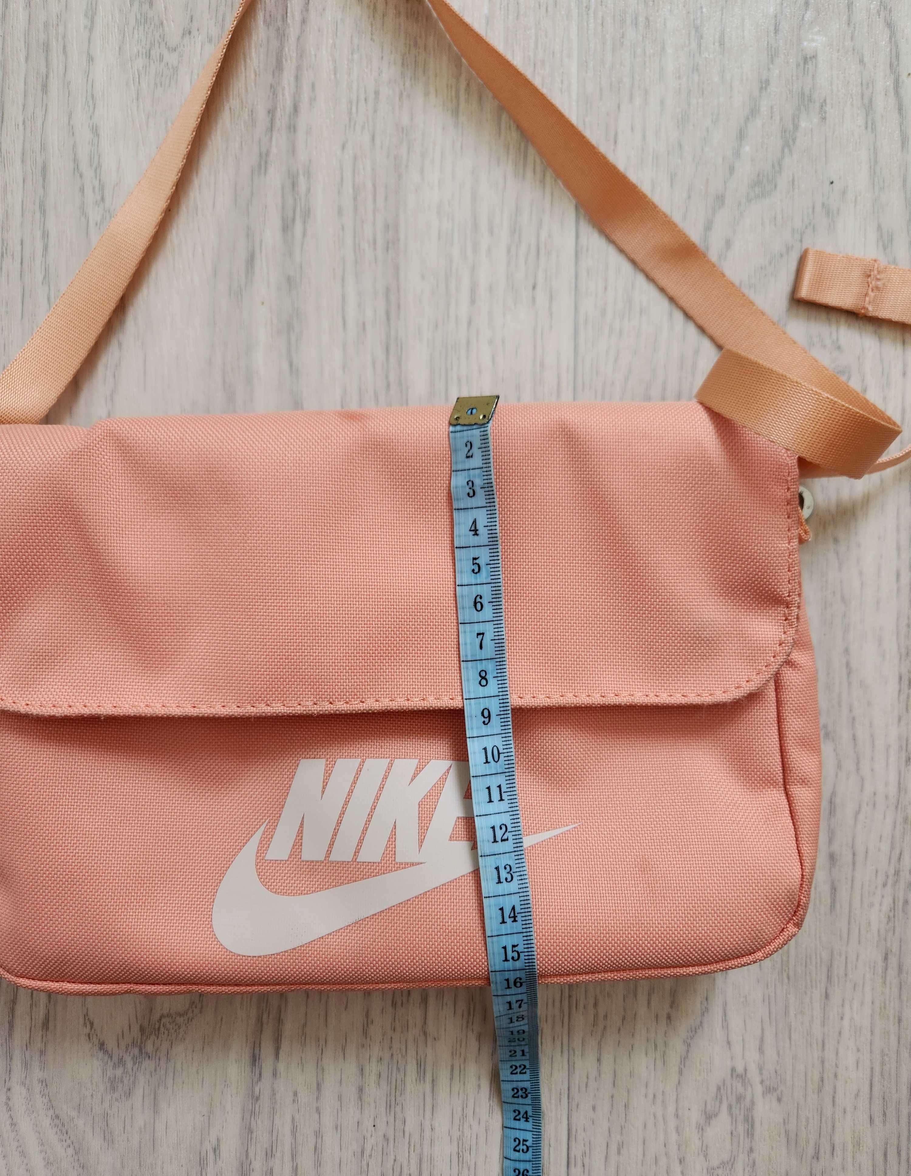 Nike Sportswear Revel Crossbody Bag сумка мессенджер