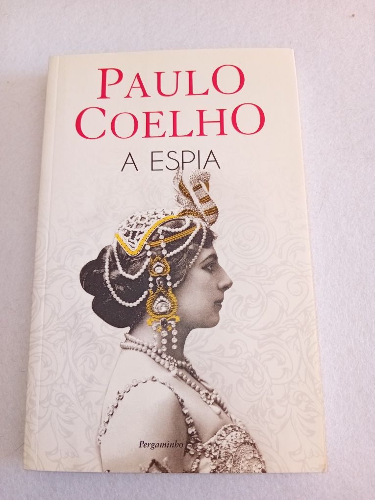 A Espia - Paulo Coelho