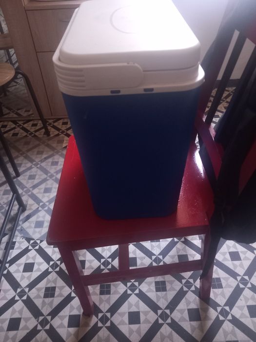 Lodówka turystyczna nie używana