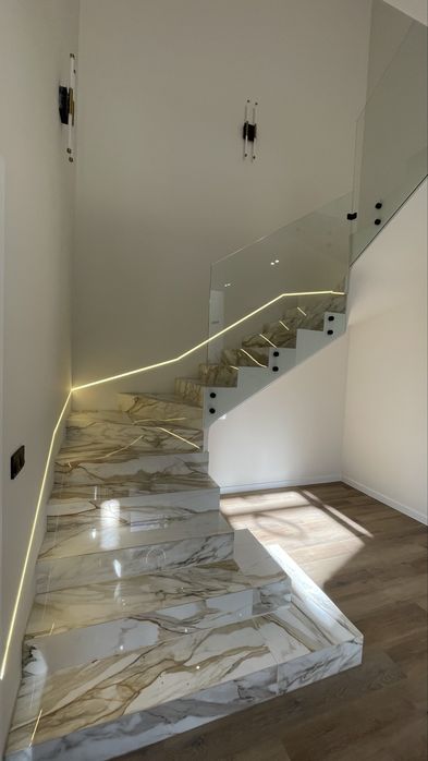 Продаж!Розкішний будинок в с.Крихівці