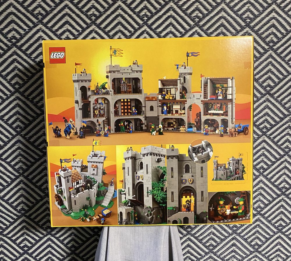 LEGO 10305 ICONS - Zamek rycerzy herbu Lew
