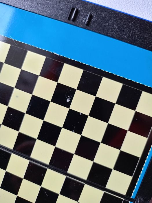 Nr190) szachy warcaby małe miejsca na pionki plansza