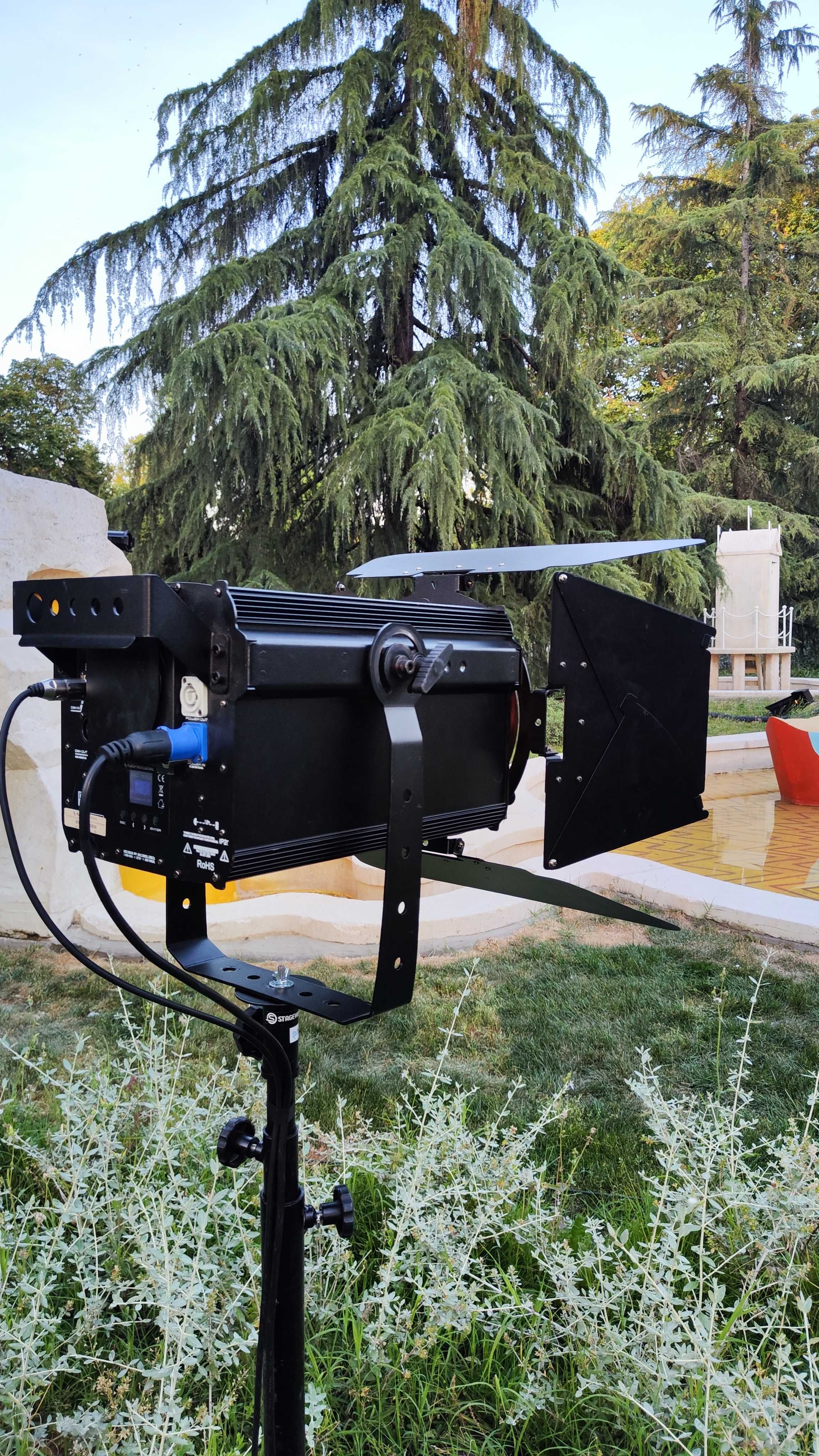 2x Reflektor Led Fresnel Lantern 300w RGBWAUV Flash + Barndory + CASE