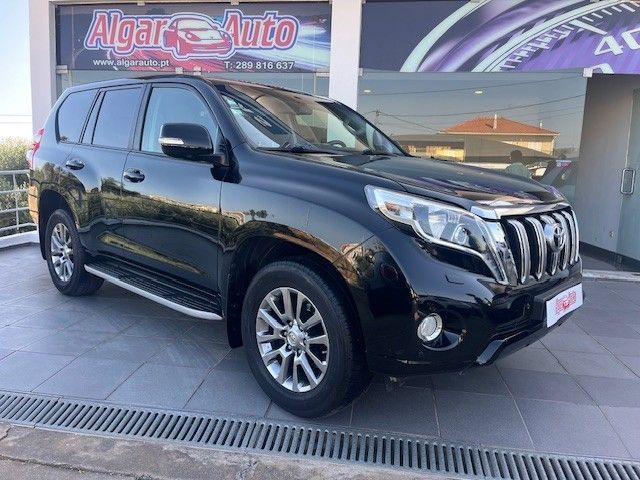 Toyota Land Cruiser 2.8 D-4D Auto TEC-Edition