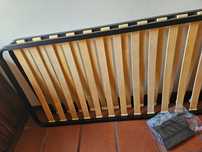 Estrado cama casal com pés - Marca IKEA