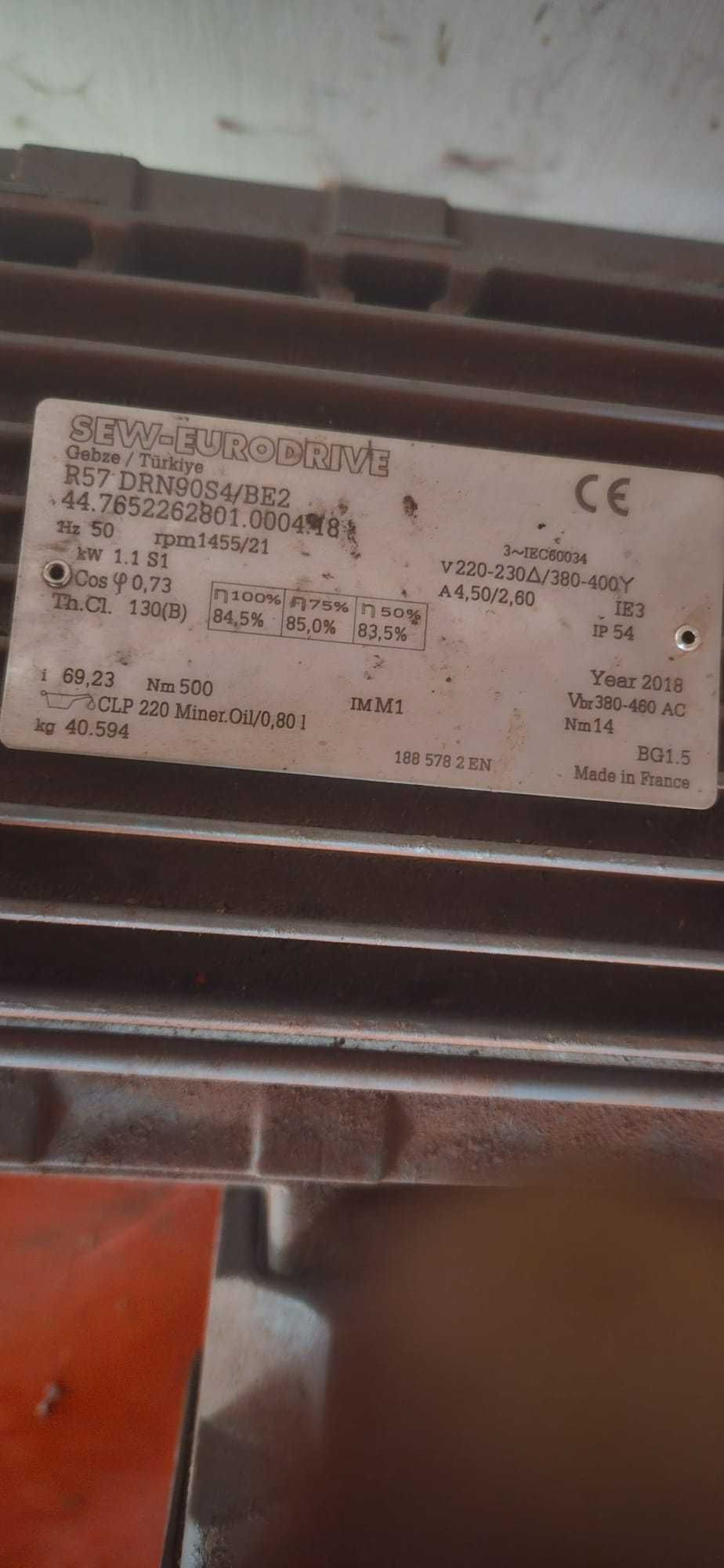 Motoreduktor SEW DRN90S4/BE2 z hamulcem