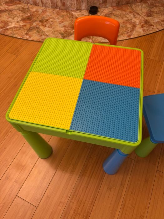 Дитячий стіл Tega baby та два стільці