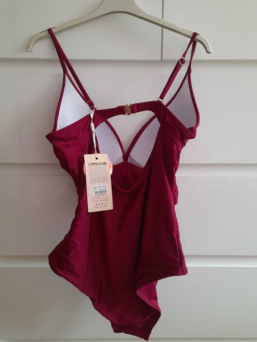 Sprzedam strój kąpielowy kolor bordo