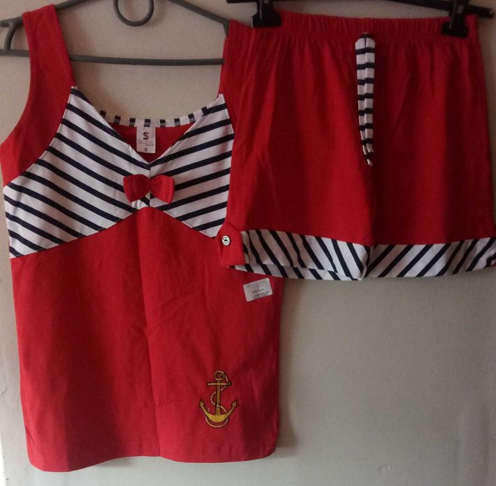 Костюмы (футболка+штаны).