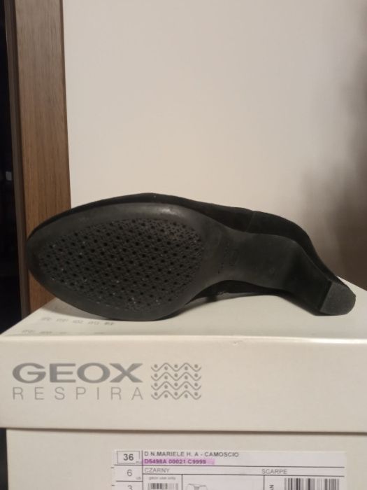 Botki firmy Geox rozmiar 36