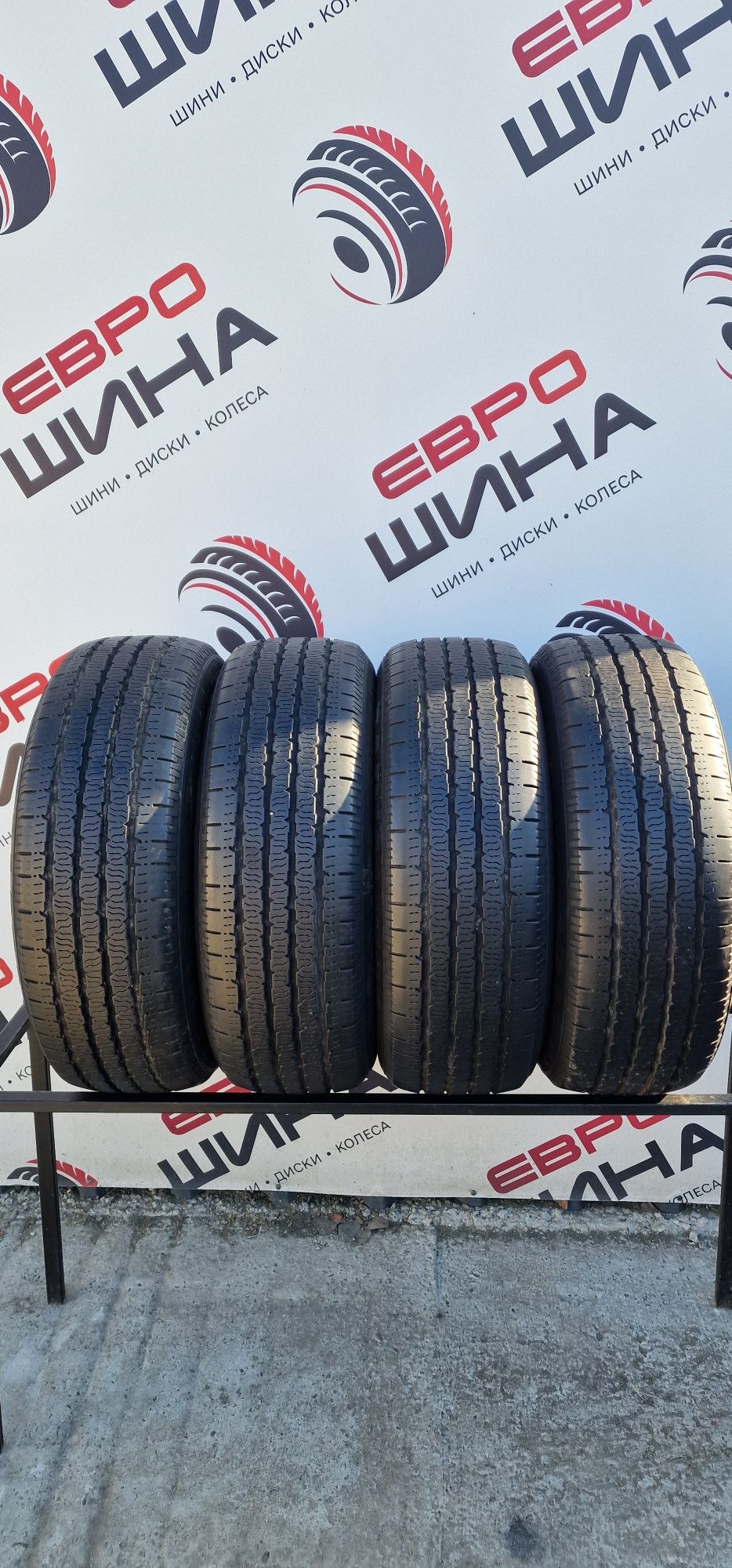Літо 235/60/R17 7.4 мм 4шт Kumho Radial Колеса Резина Шини Склад