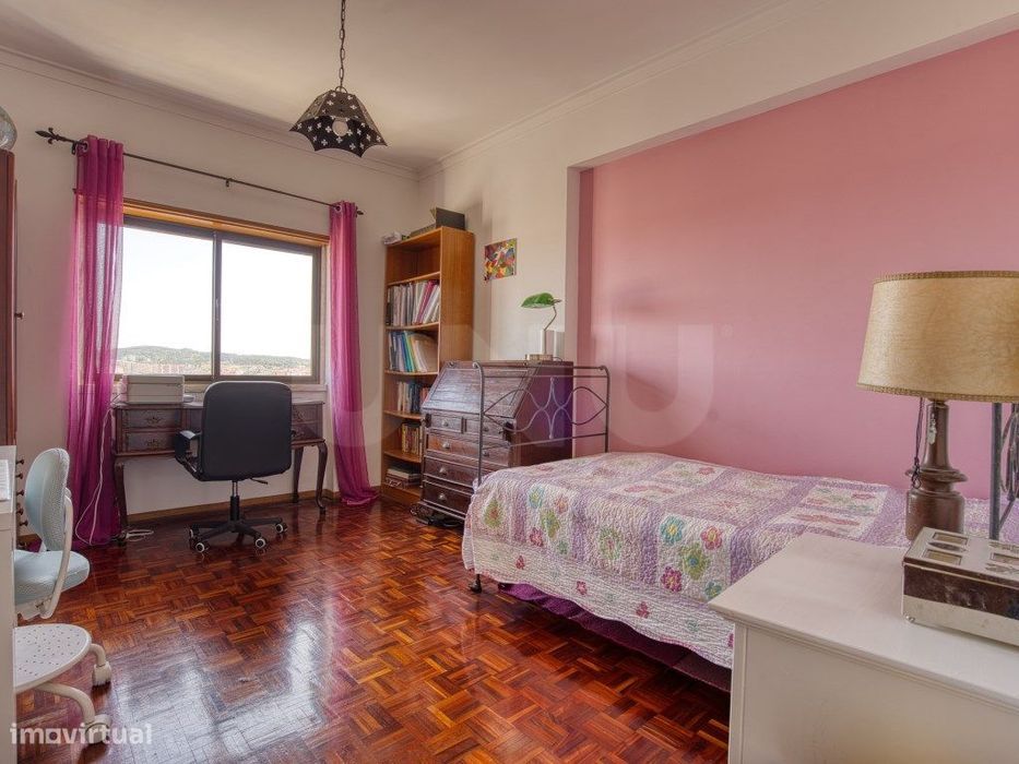 Apartamento T2, para venda, Cacém