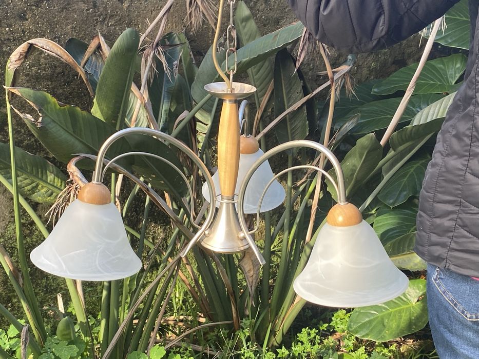 Dois Candeeiros (Um de cinco e outro de três copos) Em Metal e Madeira