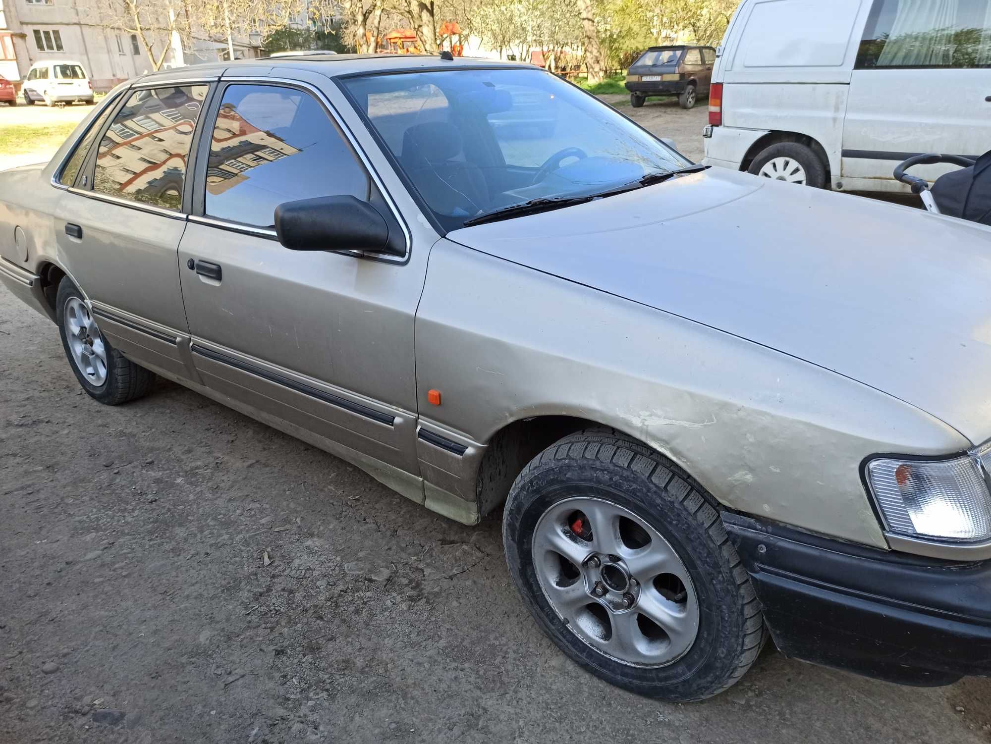 Продам машину Ford Scorpio в гарному стані