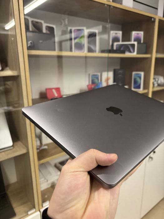 Ідеальний Macbook Air M1 8/256gb, 1цикл, гарантія