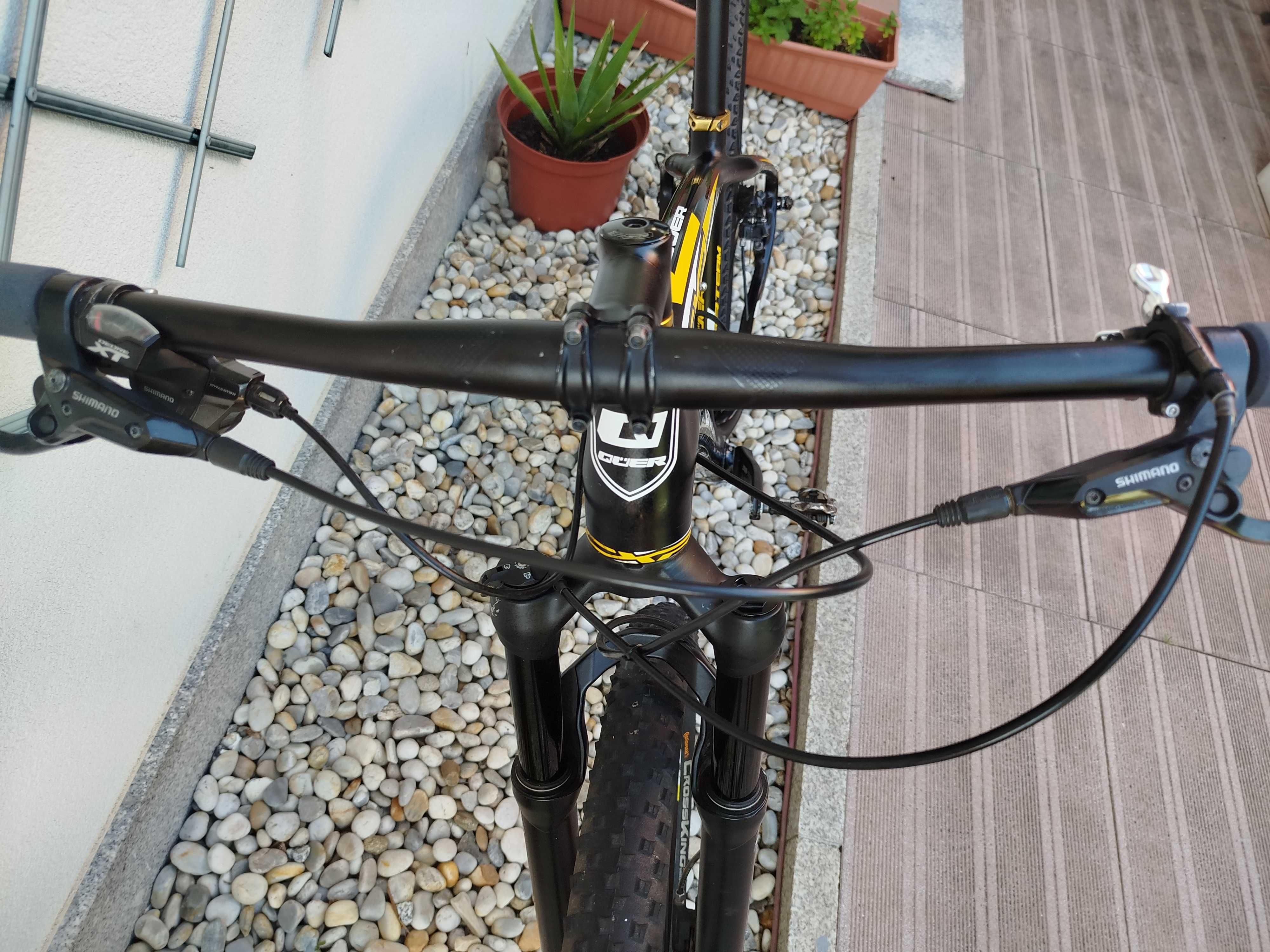 Bicicleta BTT carbono roda 29, novo preço 550€