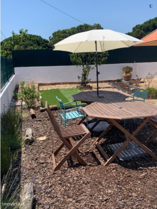 Quarto - localizado em Setubal