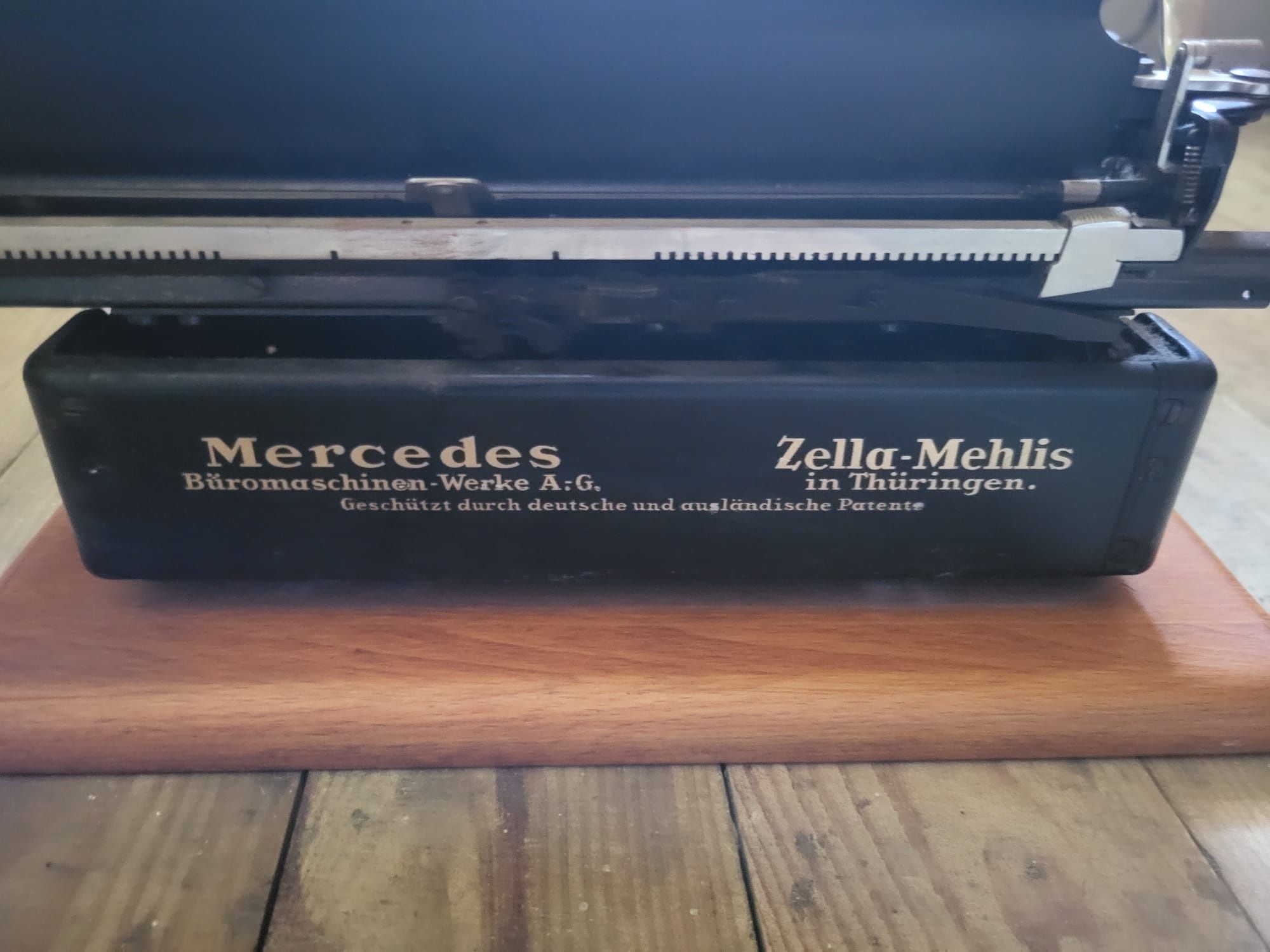 Maszyna do pisania Mercedes Prima
