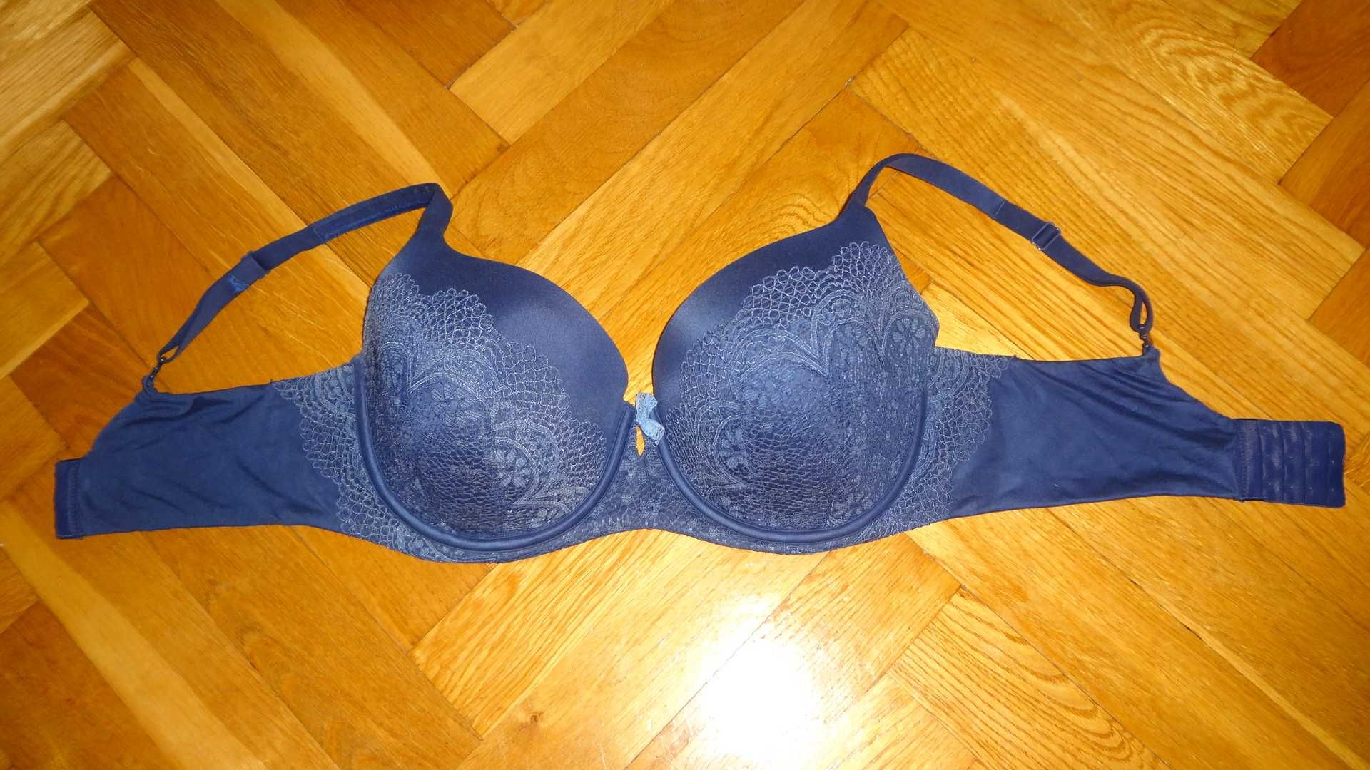 Biustonosz Victoria's Secret 85F/38DDD