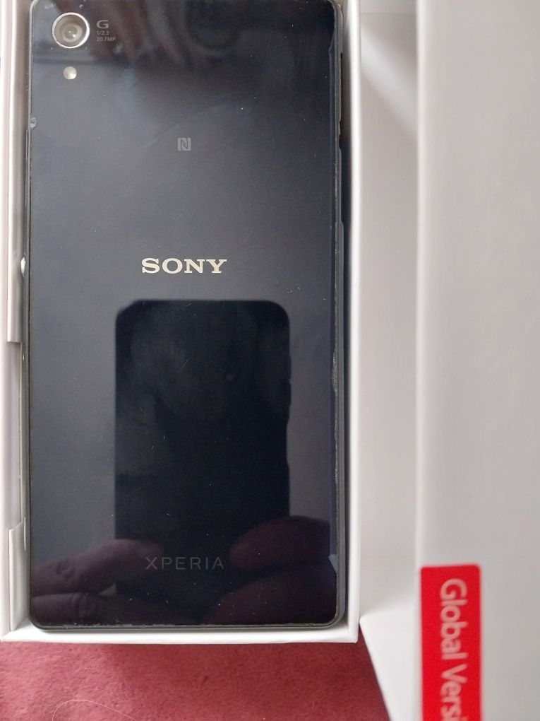 Продам смартфон Sony Experia z2 d6502  робочий2