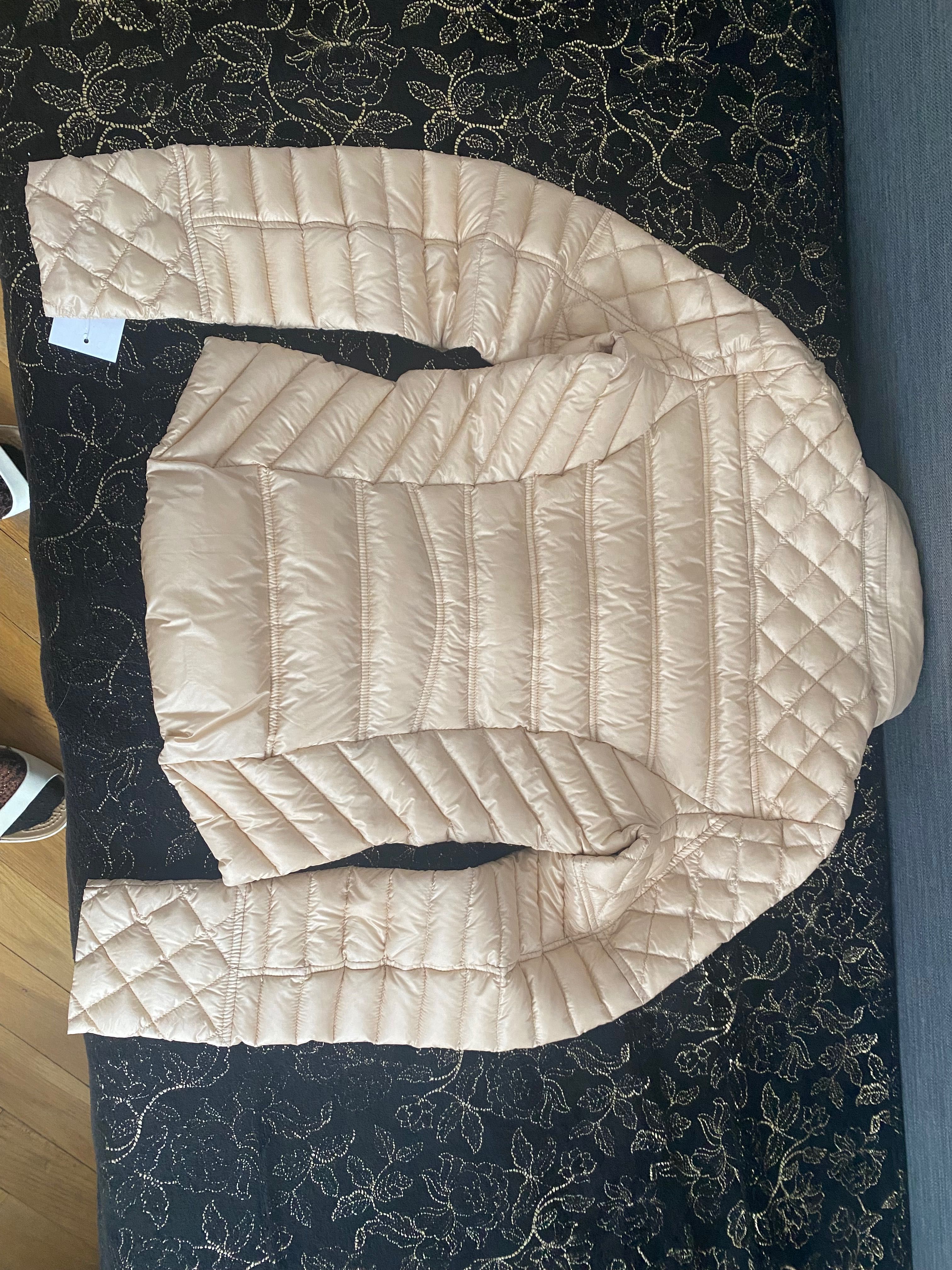 Nowa kurtka Guess