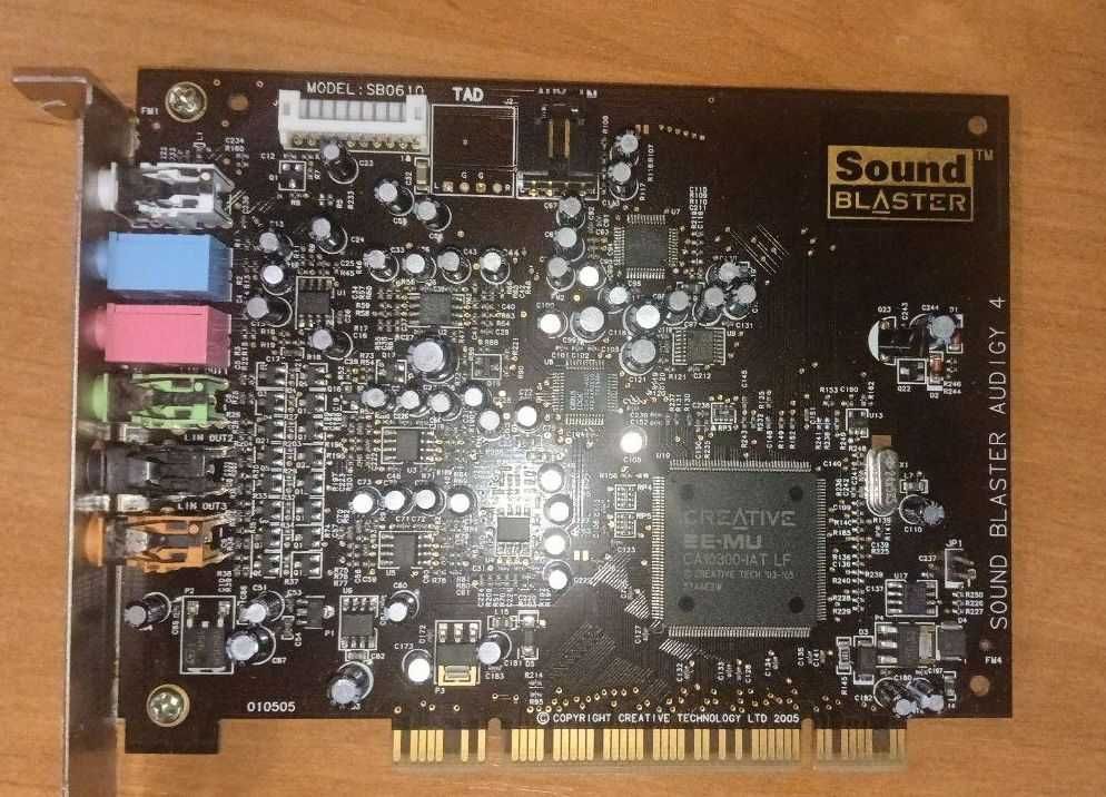 creative soundblaster audigy 2 SB0090 в позолоте и  audigy 4 SB0610