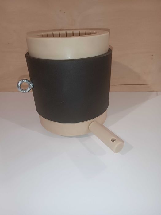 Бочка 3,3 литра для маслопресса, капролоновая