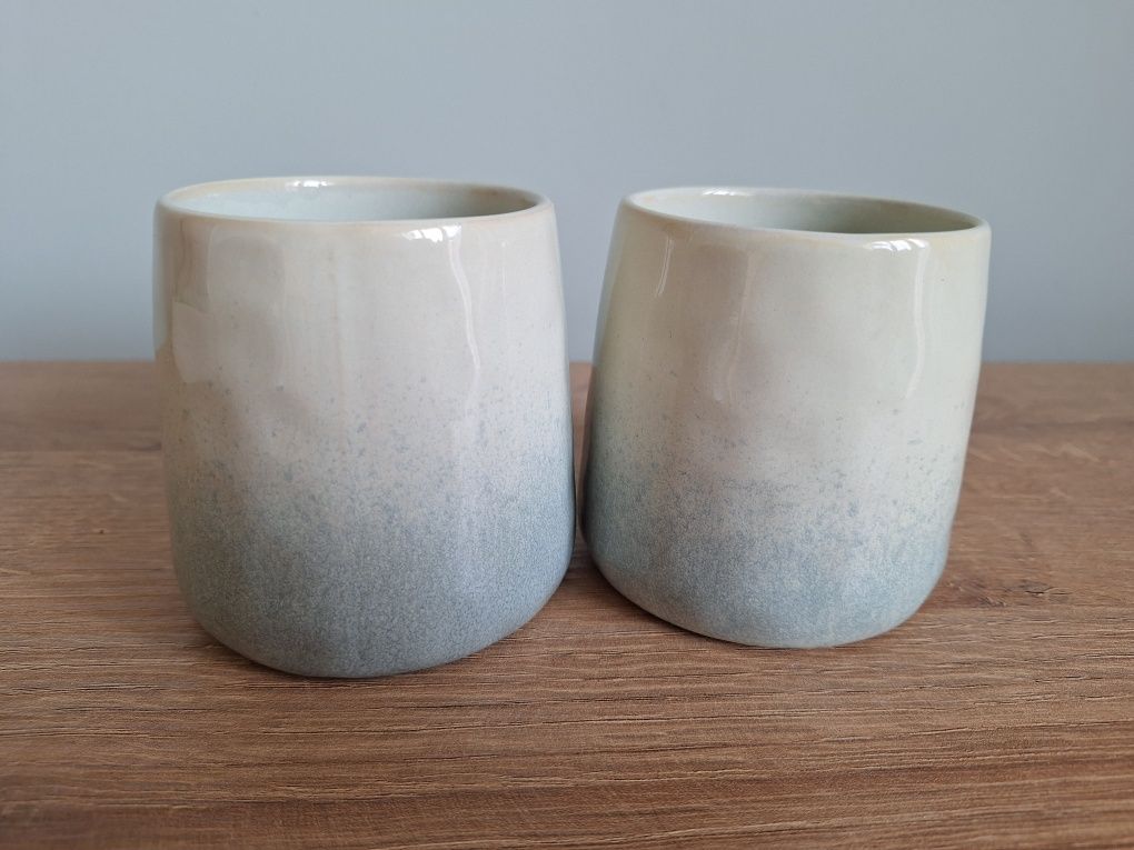 2 duże ceramiczne kubki zielone