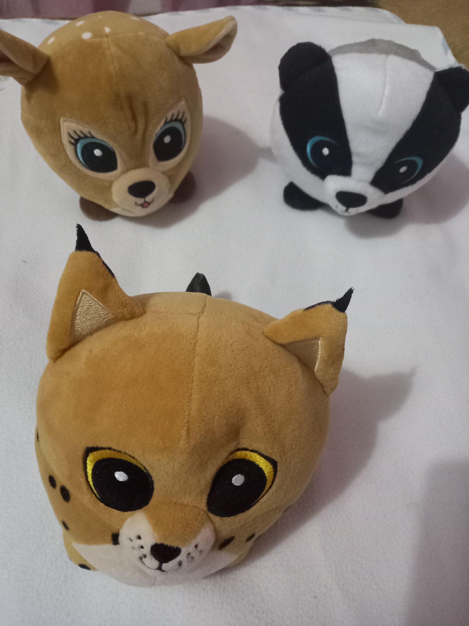 Vários animais em peluche