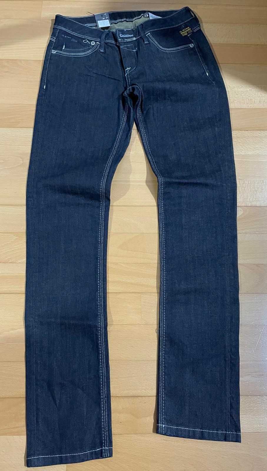Calças de Ganga (jeans) Novas com etiquetas