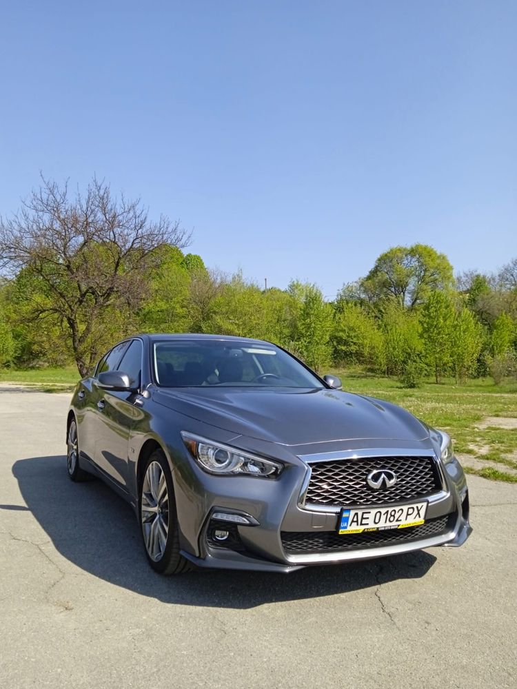 Infiniti Q50S 2017 рестайлинг 3.0 twin turbo 350 л.с.