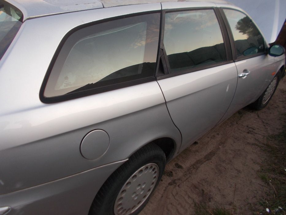 Alfa Romeo 156,diesel,1,9JTD,kombi,srebrny,na części,przed lift