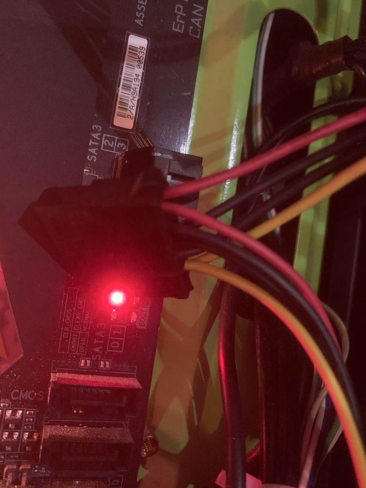 Материнська плата Gigabyte aorus b450 elite v2 ATX, можливий нюанс