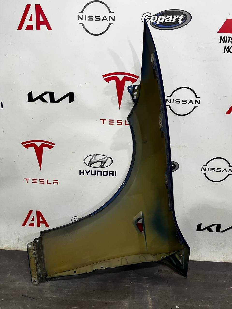 Крило переднє праве Tesla Model S 2013-2021