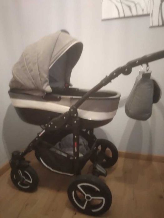 Wózek dziecięcy i nosidełko