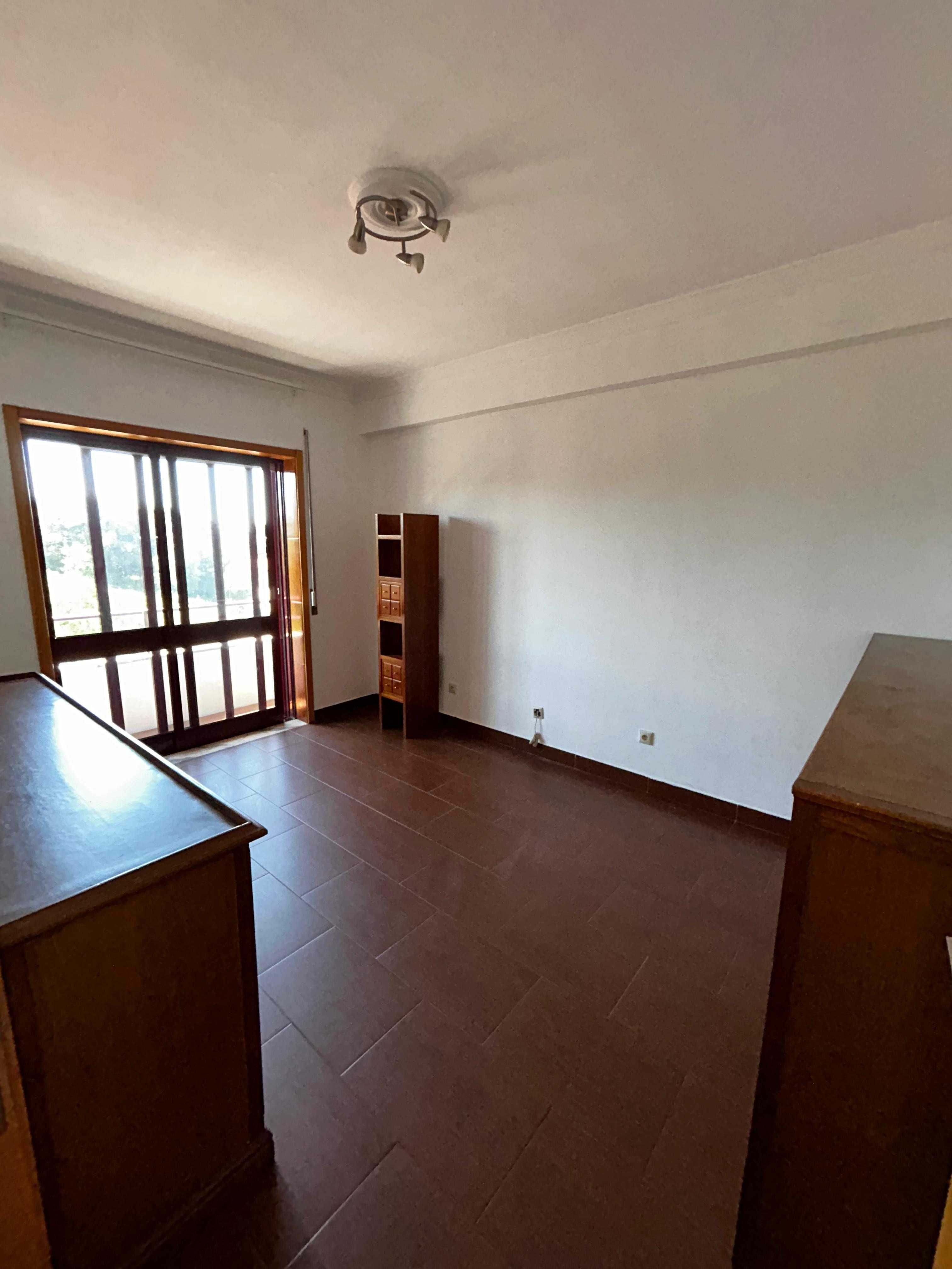 Arrendamento de T3 em Freamunde, Paços de Ferreira
