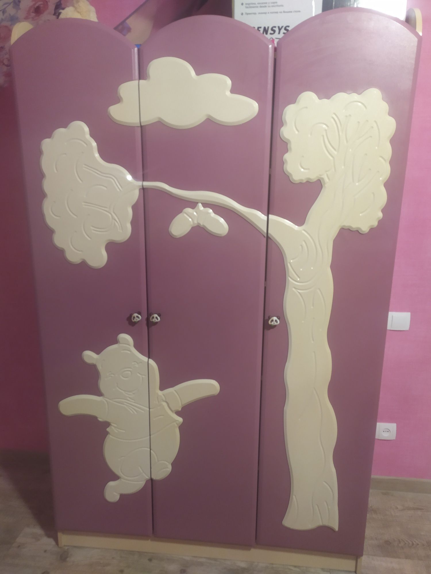Меблі для дівчинки