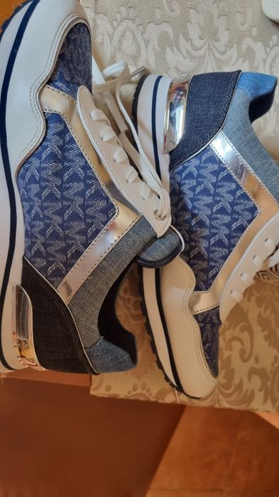 Sapatos MC originais