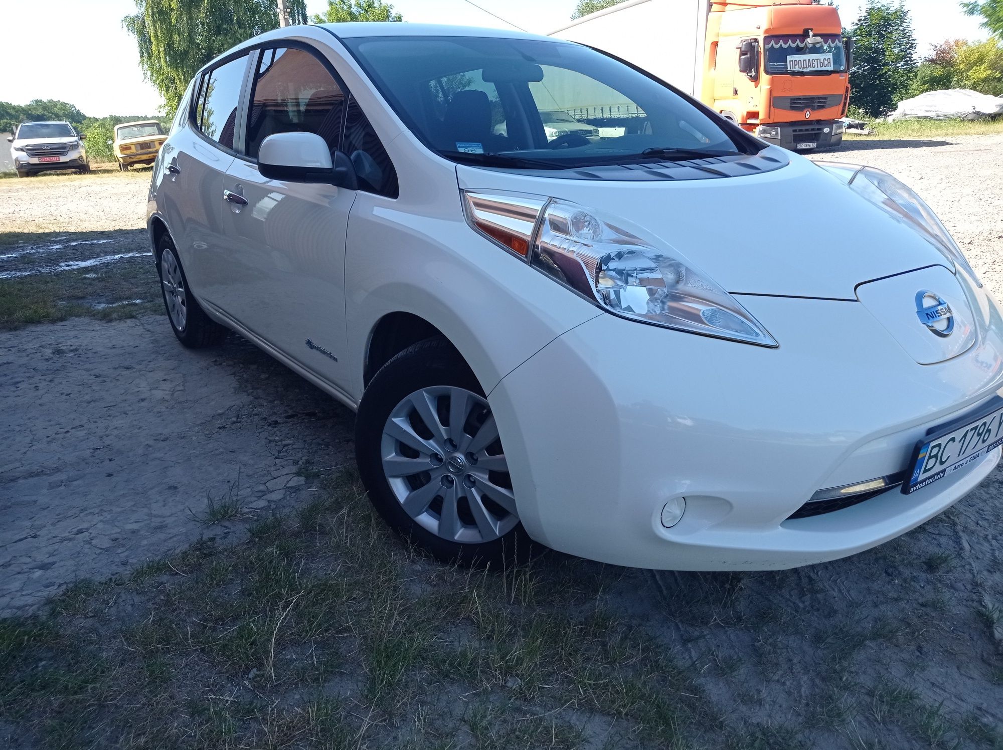 Продам Nissan leaf 30кв
