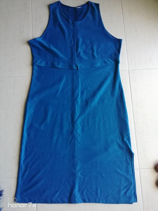 Bonito vestido tecido azul para saída formal até 16 anos