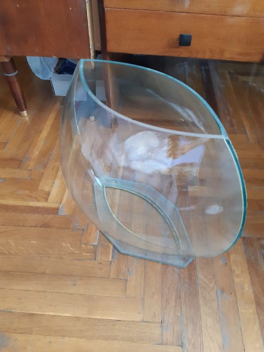 Акваріум овальний