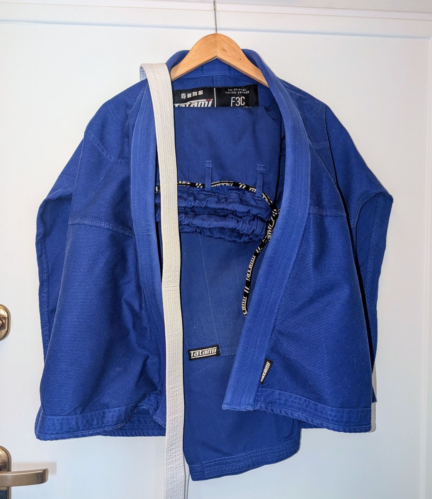 Kimono Tatami F3 damskie jiu jitsu, pas Ground Game gratis