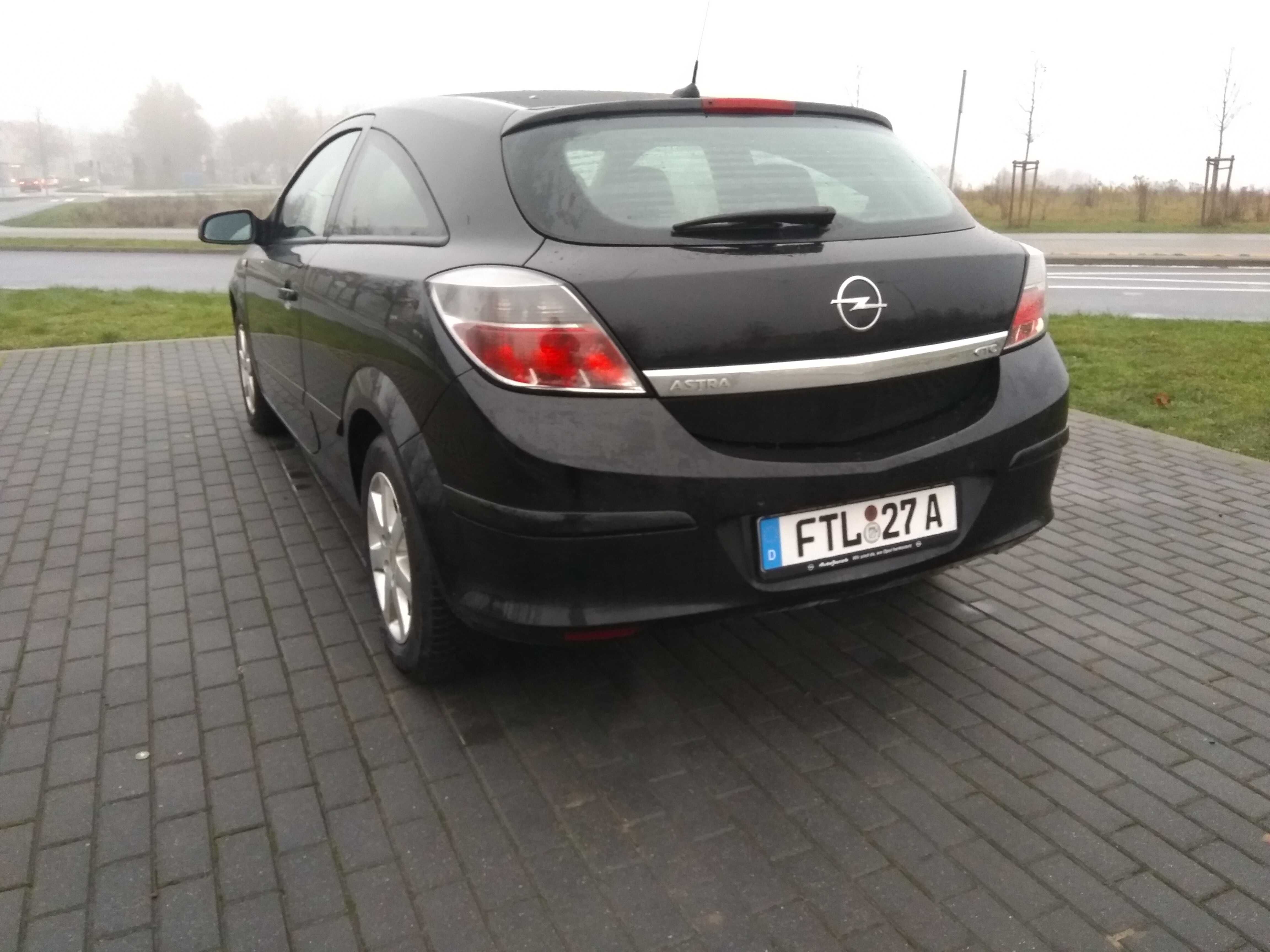 Astra GTC 1.6 105KM  Klima  Nawigacja Zamiana