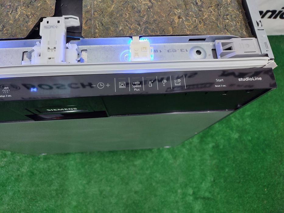 Вбудована посудомийна машина Siemens IQ700 StudioLine з сушкою Zeolith