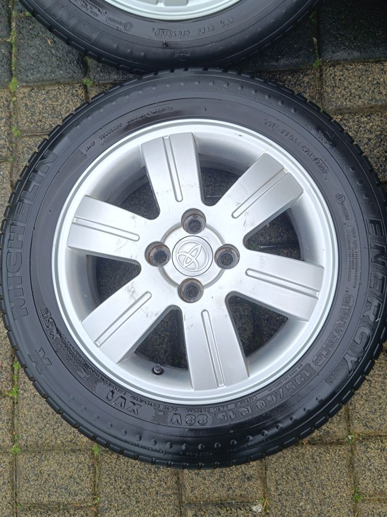 Felgi aluminiowe 15" Toyota Corolla 6JX15 ET 45